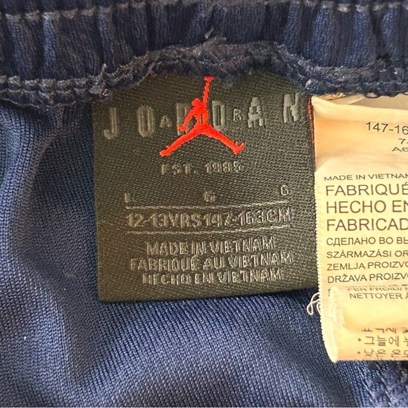 Nike Jump Man Blue Athletic Shorts Youth Size Large 12-13yrs - Picture 4 of 4